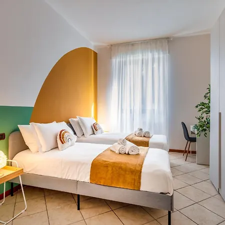 Elegant Citylife Apartment- Metro Access - Double Milánó